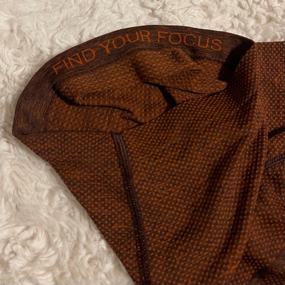 Lululemon Metal Vent Tech 2.0 V Neck Mens Shirt Black/Canyon Orange Sz L - Picture 5 of 10